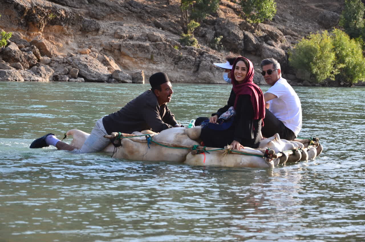 دانلود فیلم دختران باد